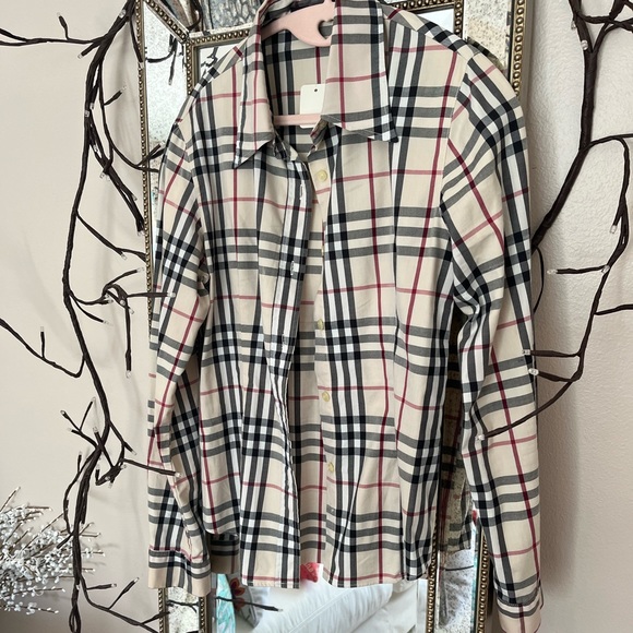 Burberry Tops - ON SALE TODAY ONLY! Burberry London Long Sleeve Plaid Top ☁️🖤💕✨